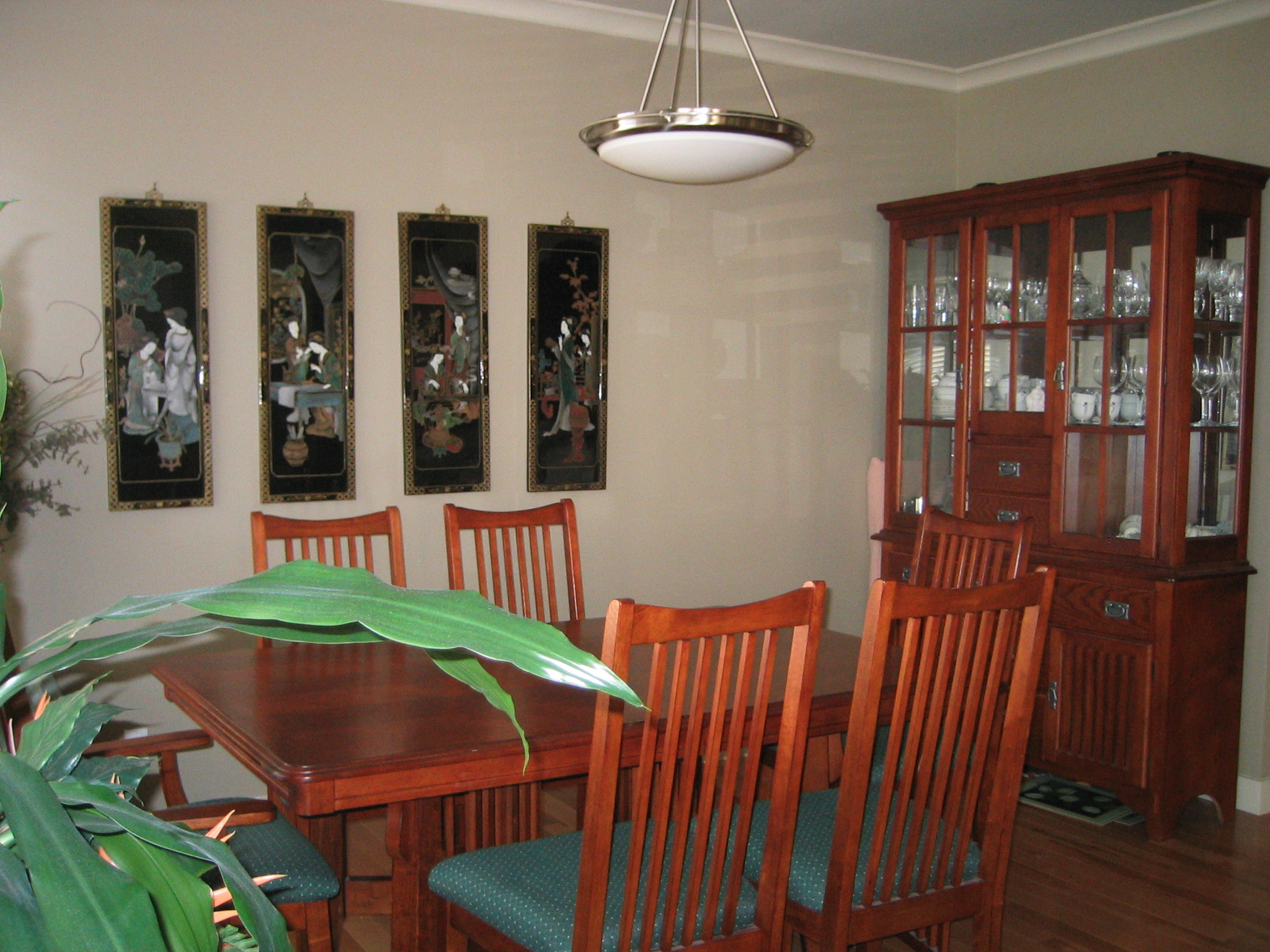 diningroom.jpg